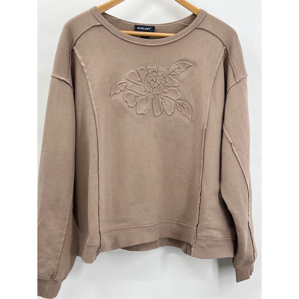 Studio‎ Park Women's Large Tan Sweatshirt Embossed Floral Design